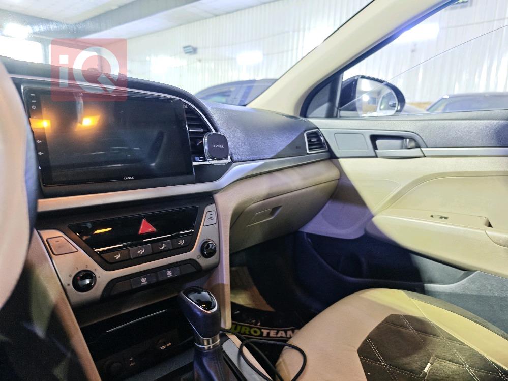 هيونداي النترا